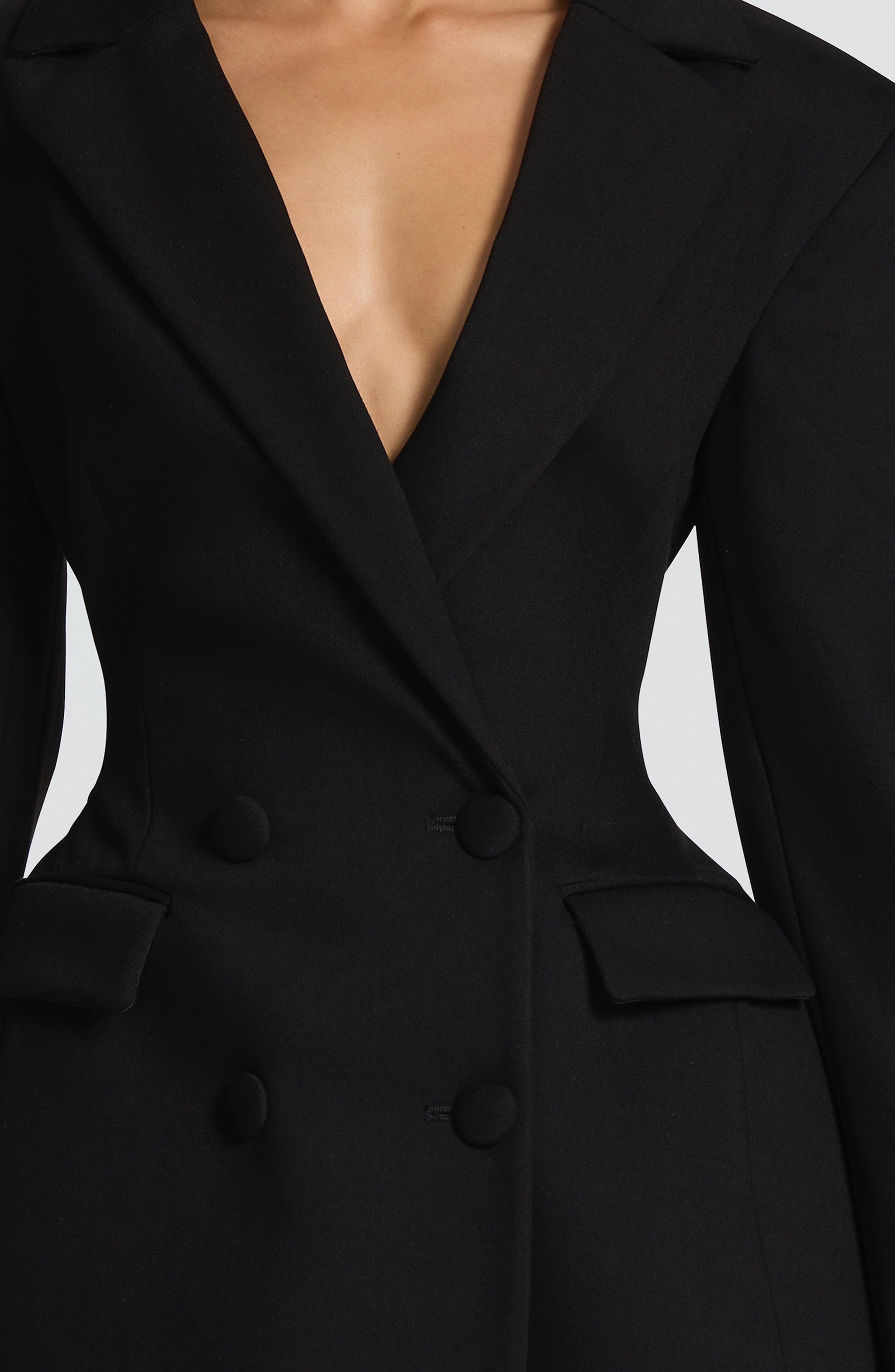 Virella™ | Power Blazer Mini Claxoria